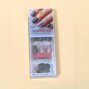 Impress by Kiss Press-On Gel Manicure